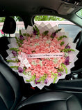 Cargar la imagen en la vista de la galería, Ramo de 75 rosas + Tulipanes 🌷