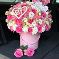 Cargar la imagen en la vista de la galería, Caja de flores surtida🌸💕