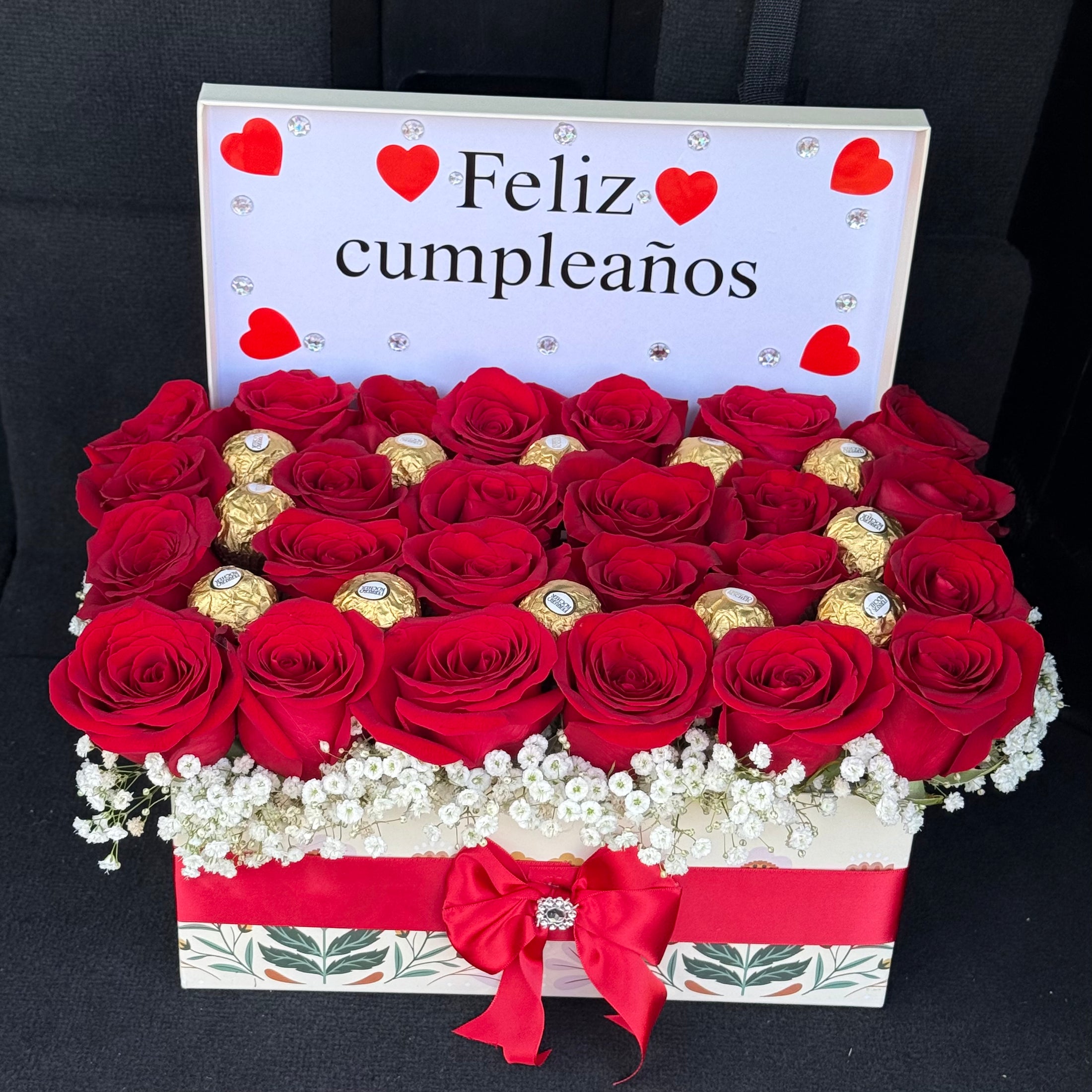 Cajita de rosas + Chocolates