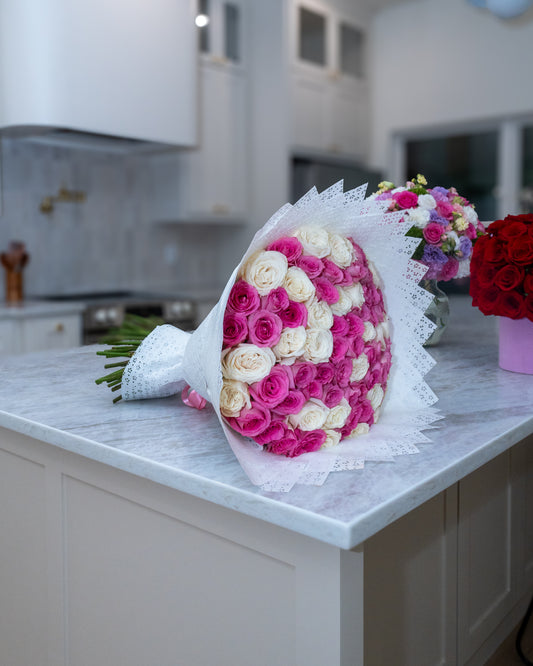 Ramo de rosas pink y blancas  💕