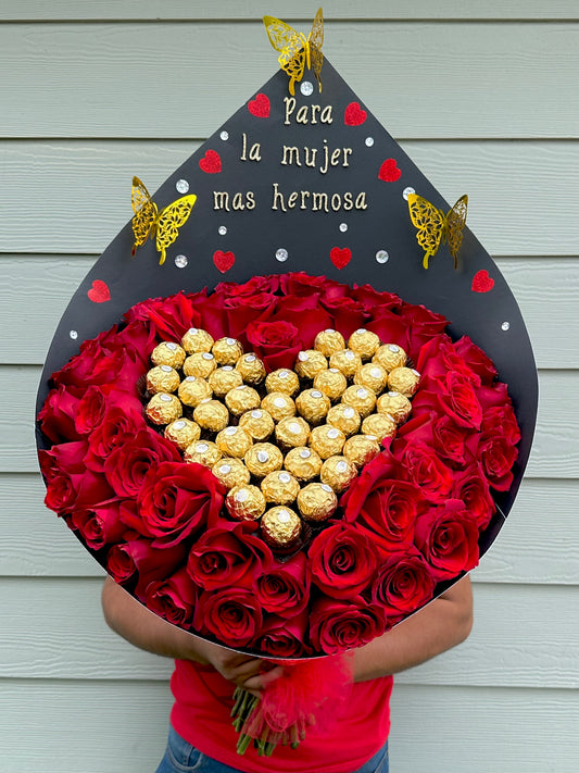 Ramo de rosas + corazón de chocolates 🌹 ❤️