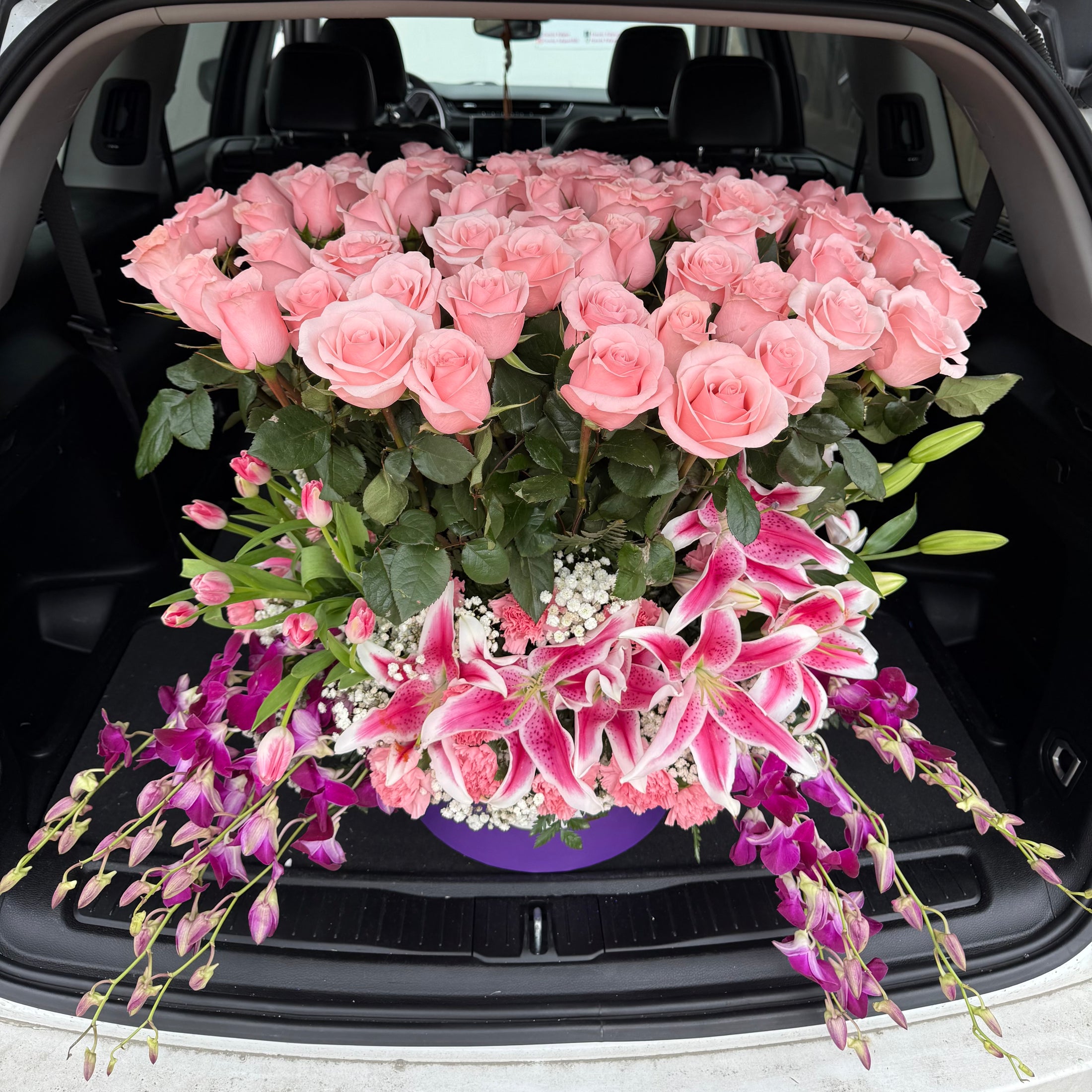 Arreglo redondo de flores surtidas 🌸🌹