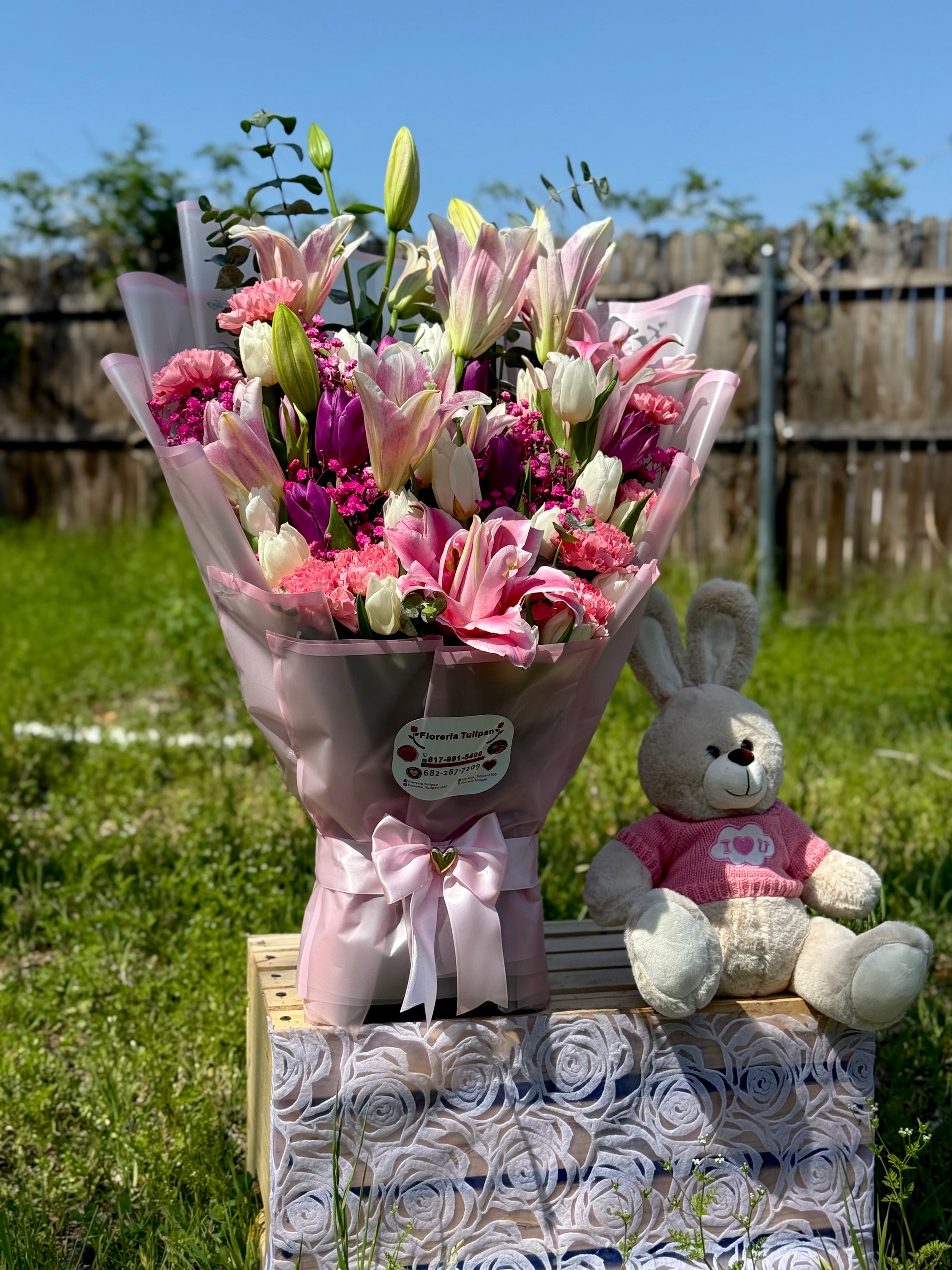 Ramo de tulipanes 🌷 +oso 🐰