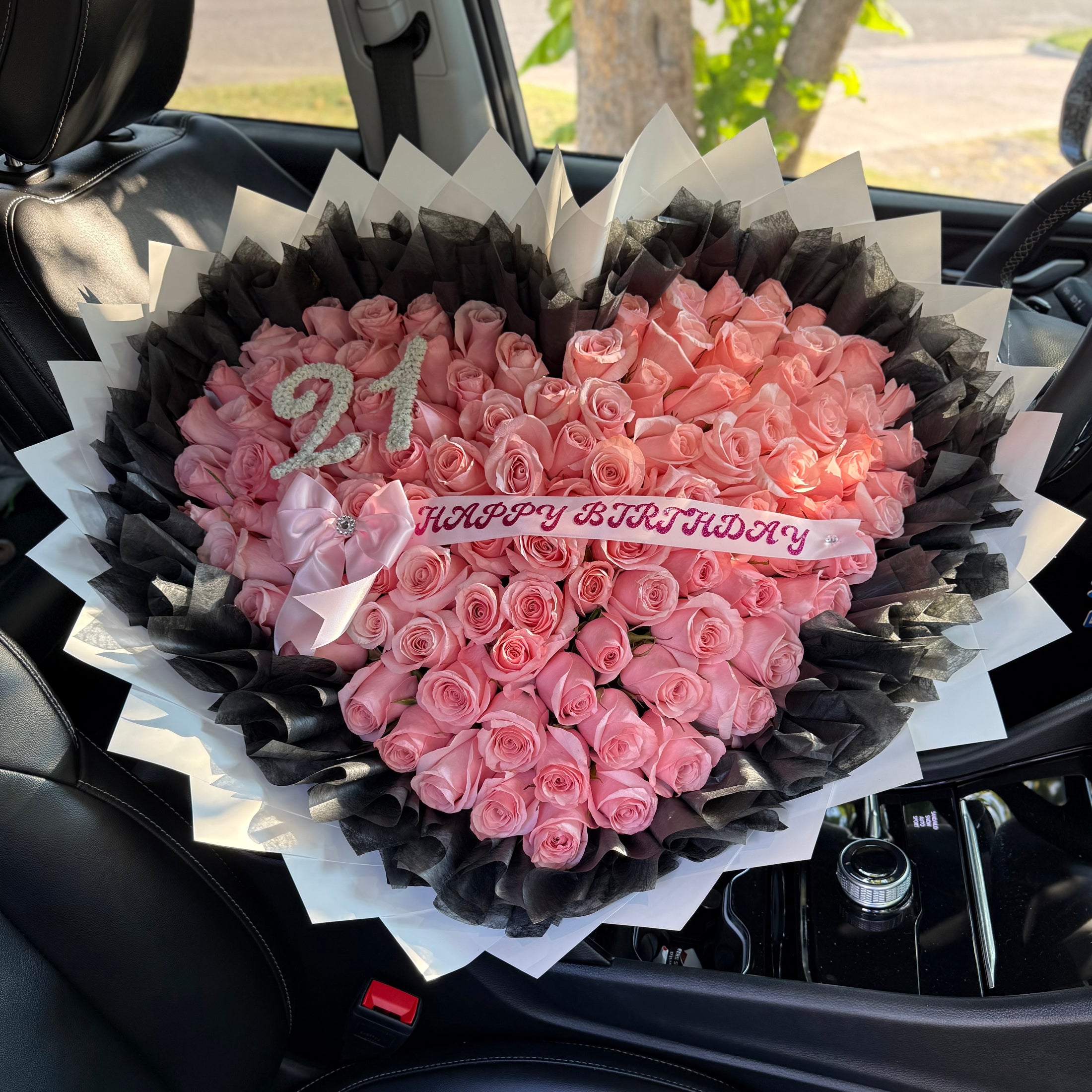 Ramo de 100 rosas en corazón ♥️