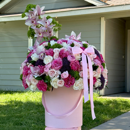 Caja de rosas + orquídeas +flores surtidas 🌸🌷