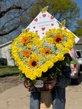 Cargar la imagen en la vista de la galería, Arreglo de corazón 🌼
